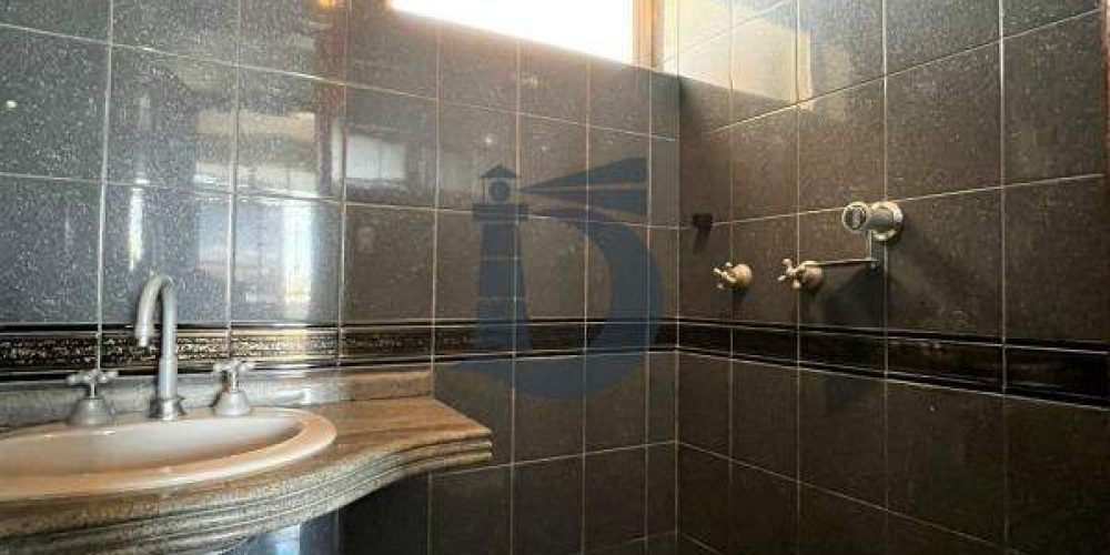 0p3jgk-whatsapp-image-2025-11-24-at-153733-1-1764271351