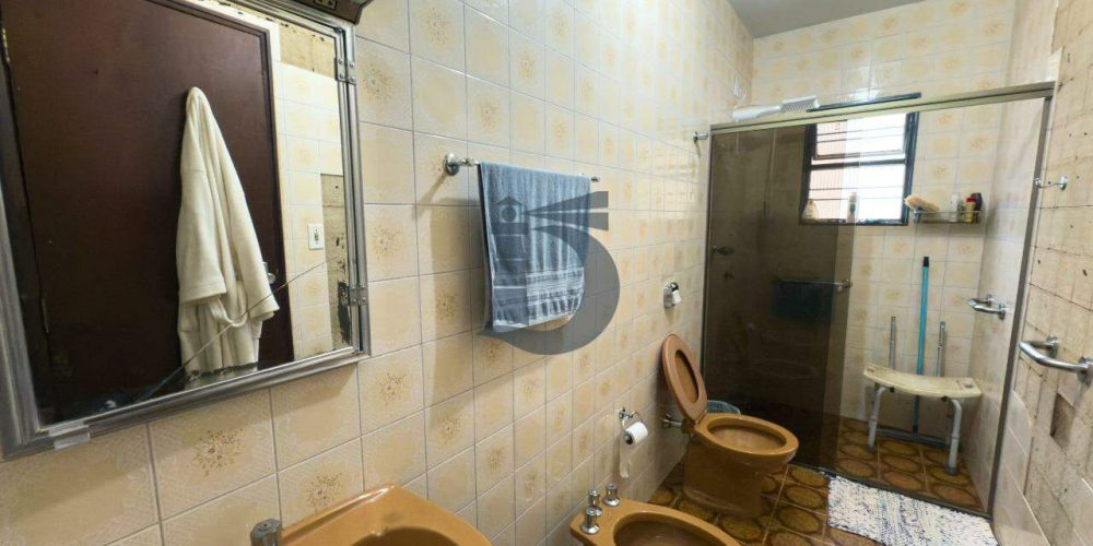 4fxie-suite-2-1-1766177360