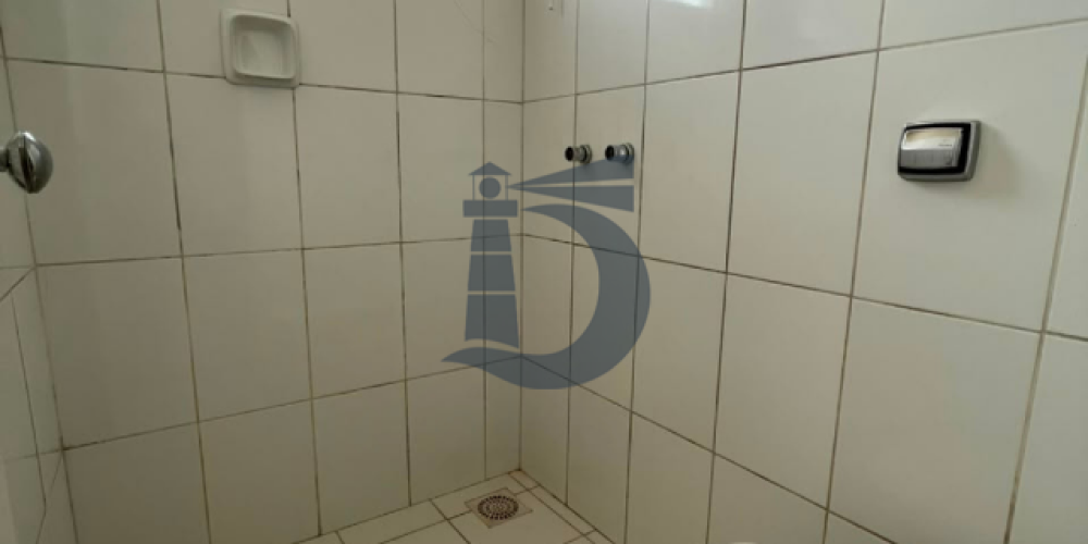 4y9lzh-13-1786371936