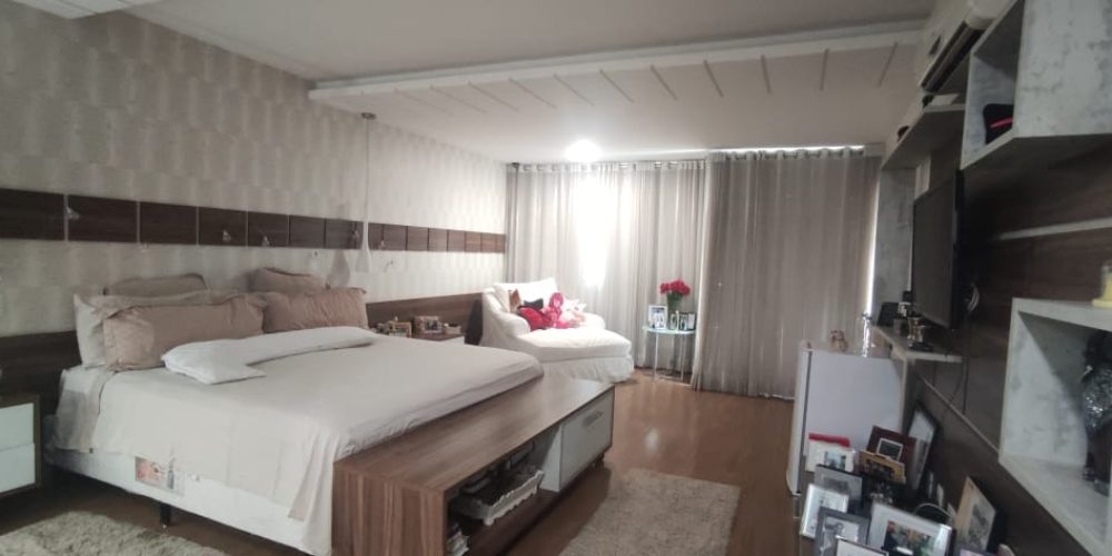 6c833e90-848c-40bf-adb8-cfd628f0fb2c