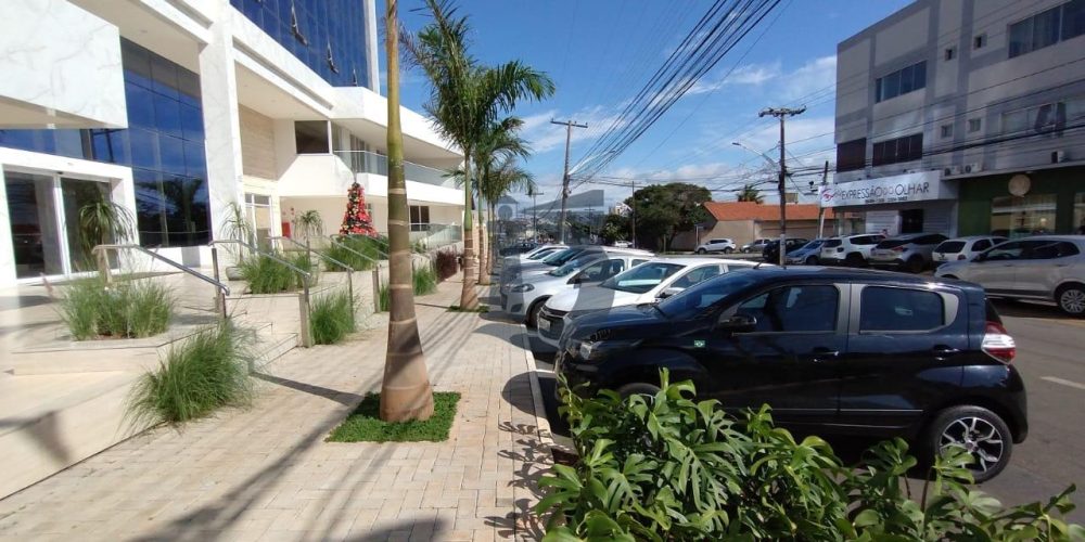 d04a78b8-6a33-402a-8b25-d3b2b51b7e1c