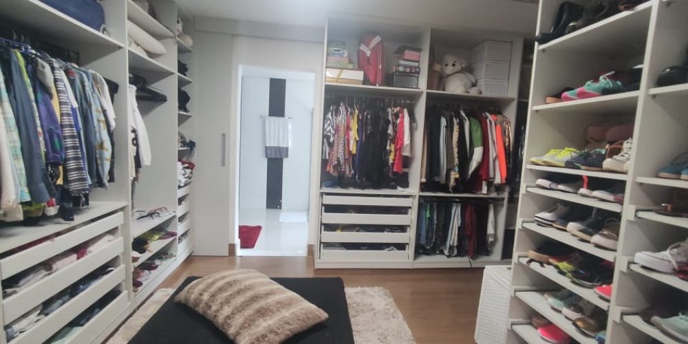 e57c1a27-2898-4896-ba3f-a622f82c0634