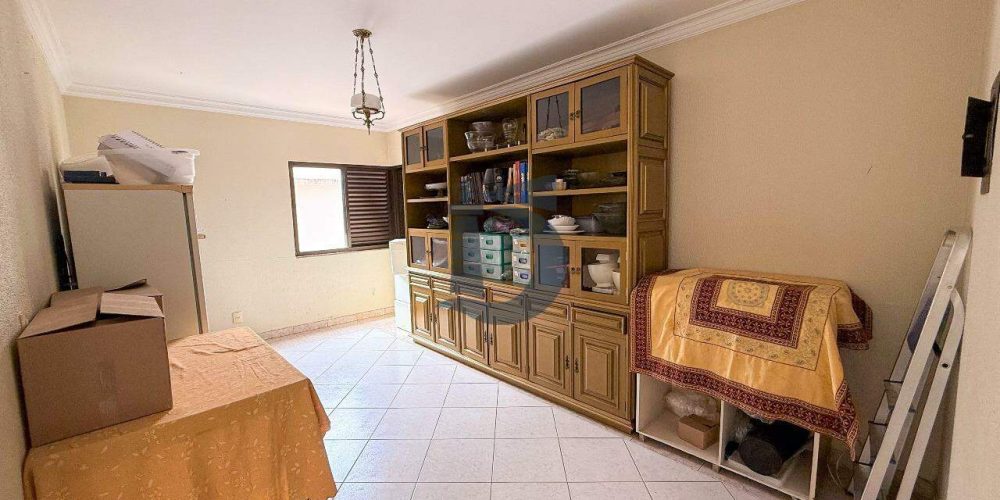 f5yqt-quarto-proximo-da-sala-1765806906