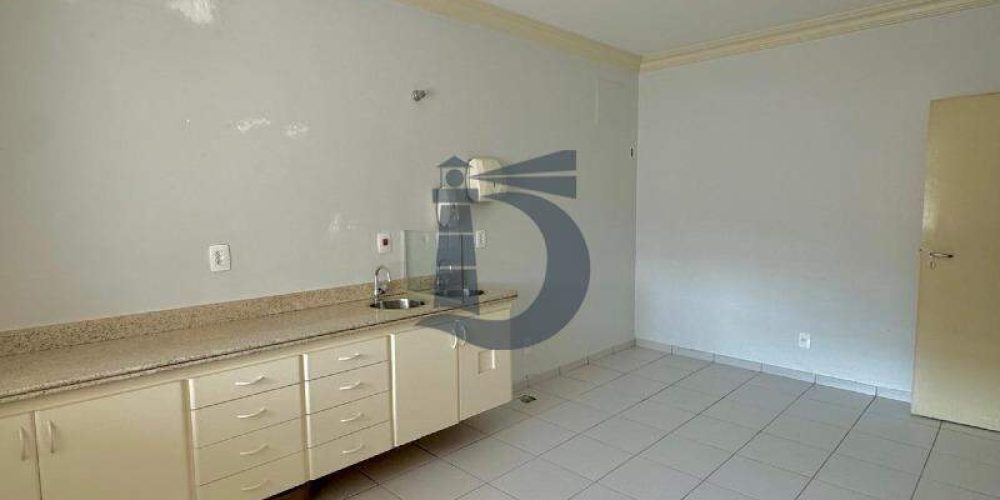 r8in5-whatsapp-image-2024-10-08-at-172644-1-1728420470