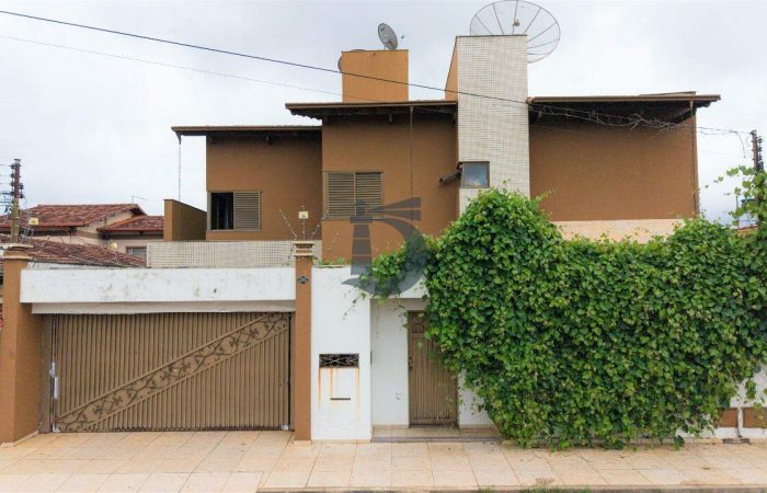 t5h8v-fachada-1765806906